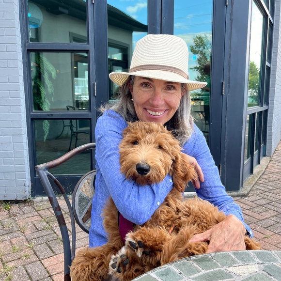 Meet your Posher, Cathy - Picture 1 of 1